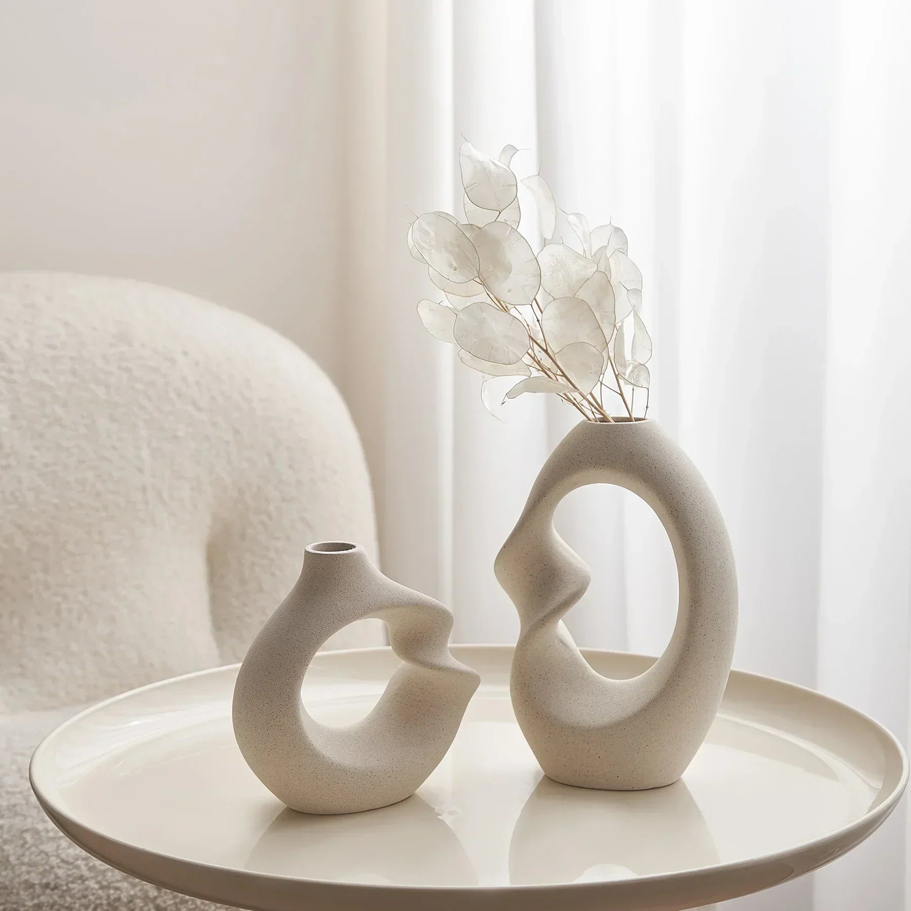 FormaNova - Vase sculptural asymétrique moderne