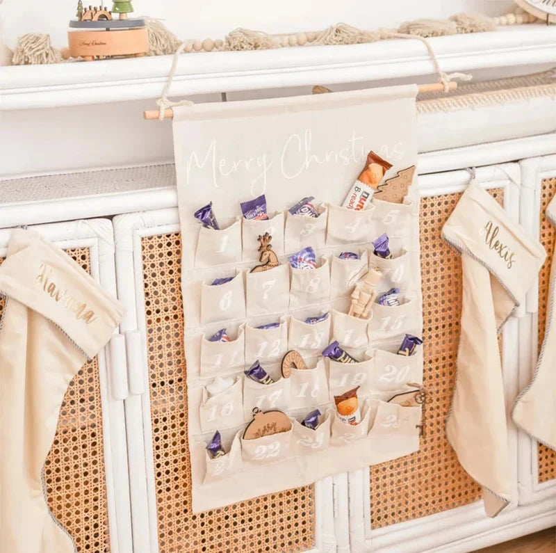 Calendrier de l'Avent accroché au mur Décoration intérieure