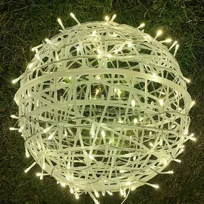 Lumières circulaires tressées pour une étincelle festive