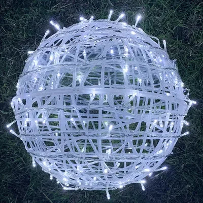 Lumières circulaires tressées pour une étincelle festive