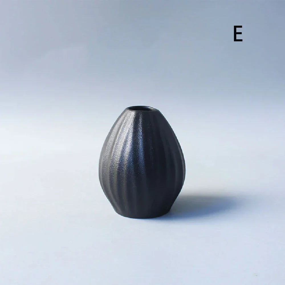 Vase en céramique texturée EllaForm