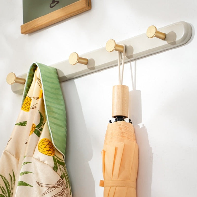 Krog - Porte-manteau élégant pour des espaces organisés