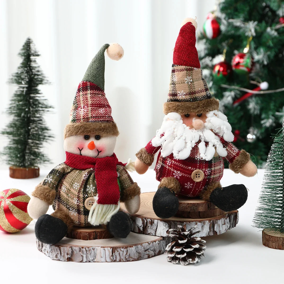 Ensemble de décorations de poupées de Noël et du Nouvel An