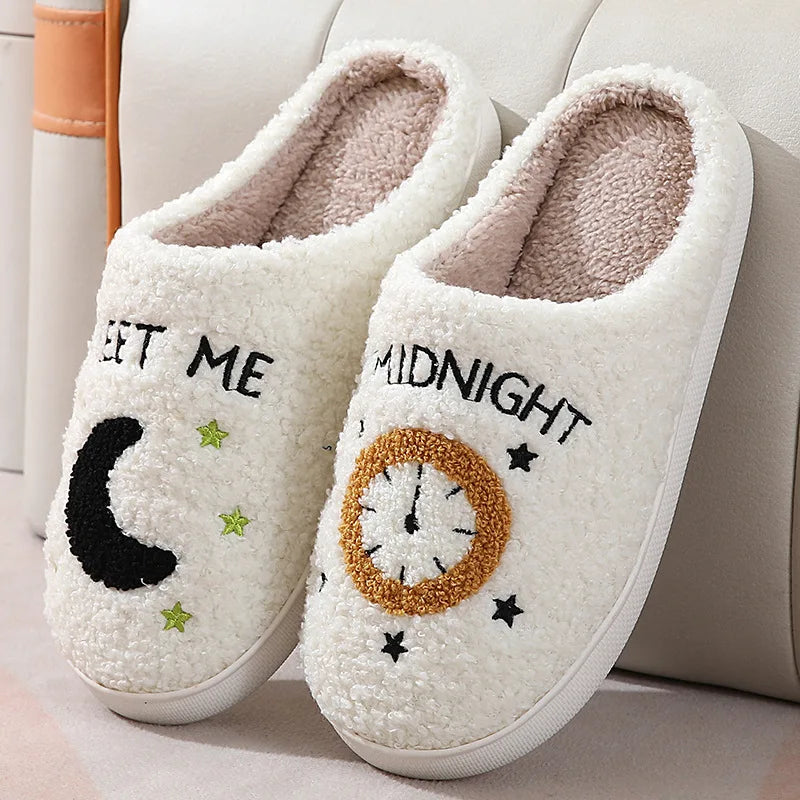 CozyWhimsy - Chaussons moelleux pour femme aux motifs brodés festifs