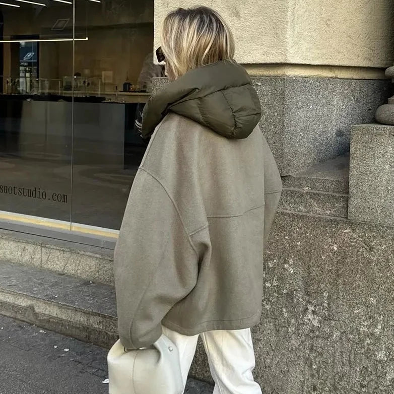 Pierre - Veste cropped élégante avec capuche amovible en duvet