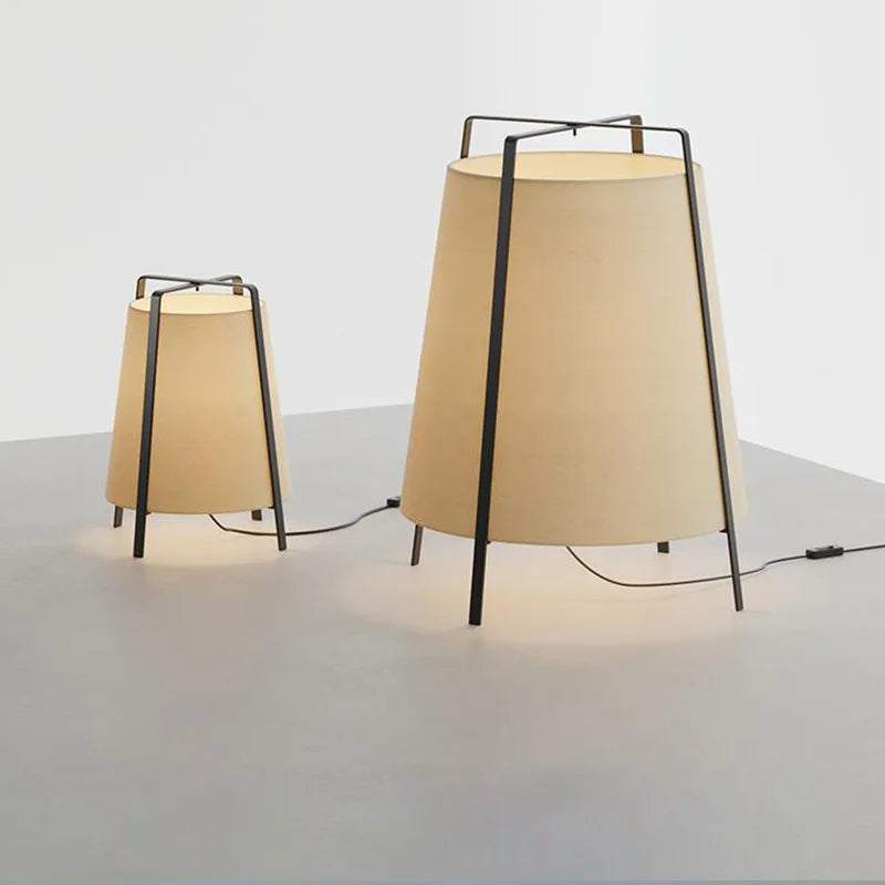 Lampe de sol moderne au design minimaliste
