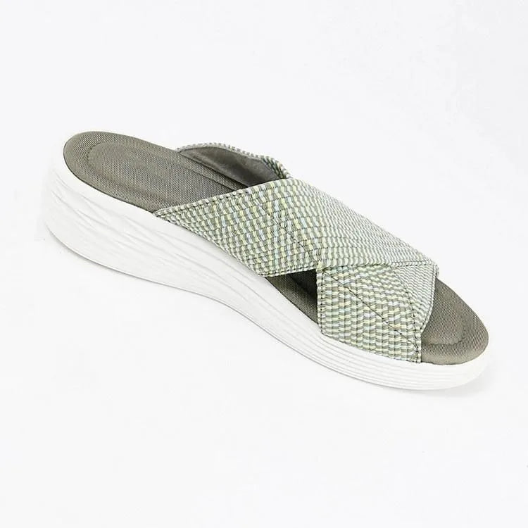 Virgie - Chaussons compensés confortables et croisés pour femme