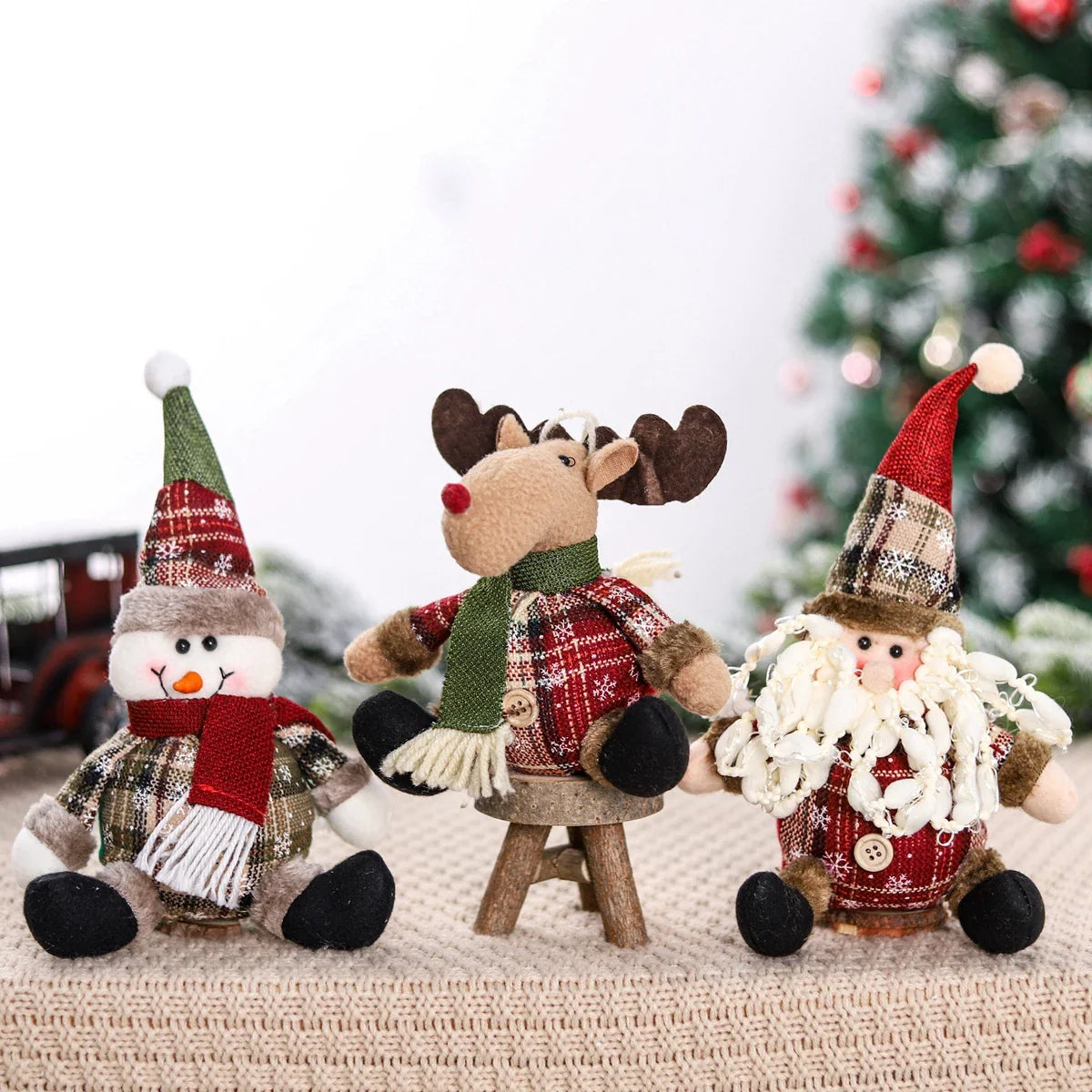 Ensemble de décorations de poupées de Noël et du Nouvel An