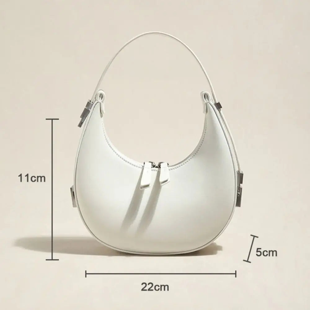 Sac demi-lune au style minimaliste