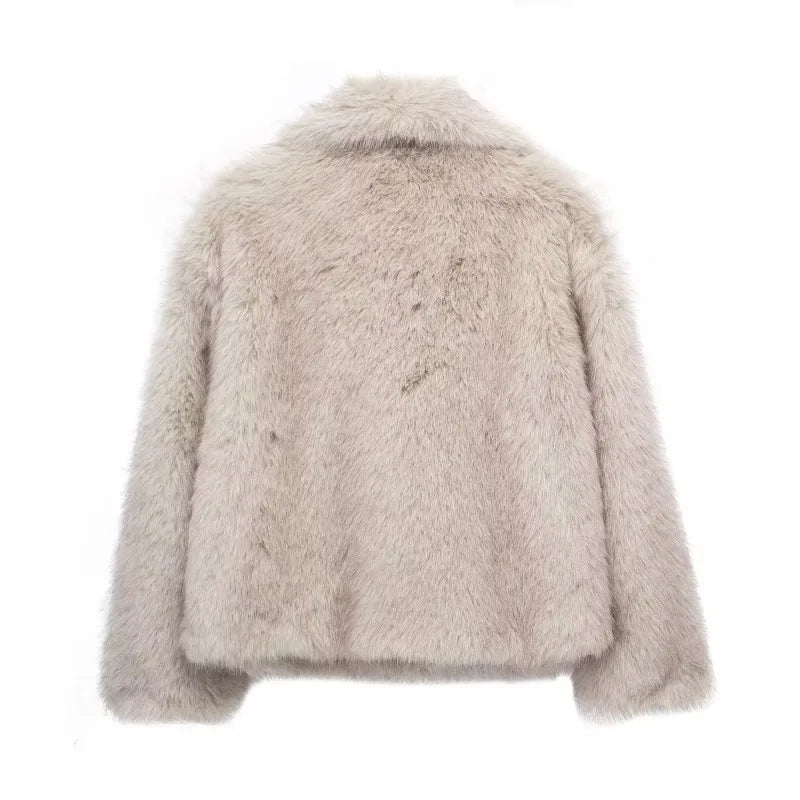 Corrine - Veste oversize en fausse fourrure à col large