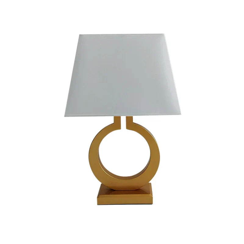 LumoEdge – Lampe de table moderne avec base noire élégante
