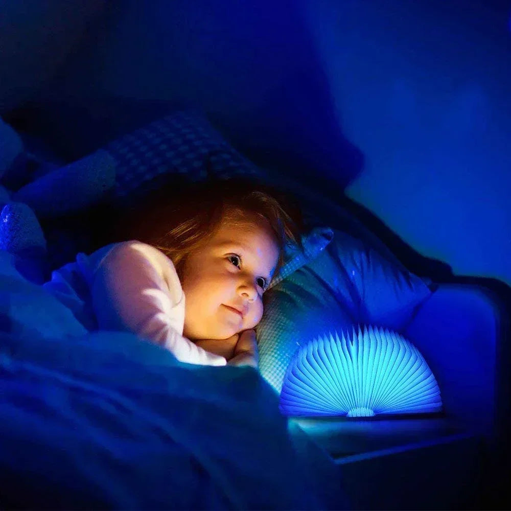 LumiFold - Lampe de livre pliable élégante