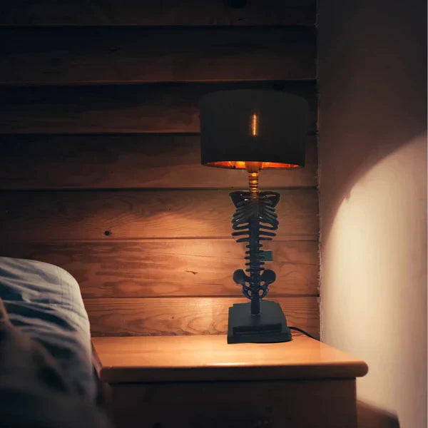 Lampe de table squelette énigmatique BoneLight