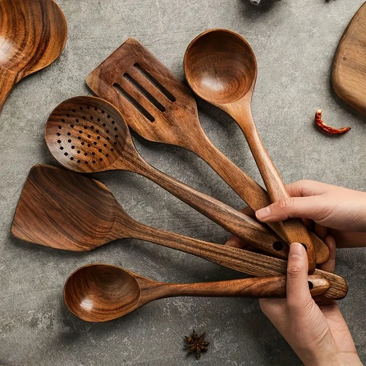 Tevara | Ensemble de 5 ustensiles de cuisine en teck