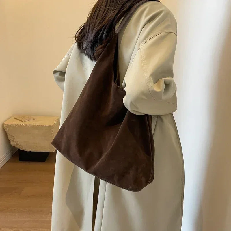 Flora - Sac bandoulière Hobo minimaliste pour femme