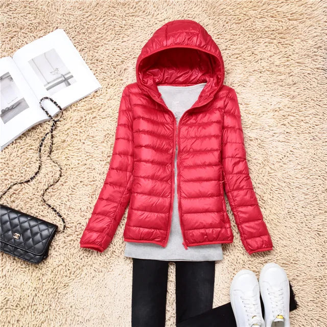 Manteau en duvet ultraléger et compactable avec capuche Nova
