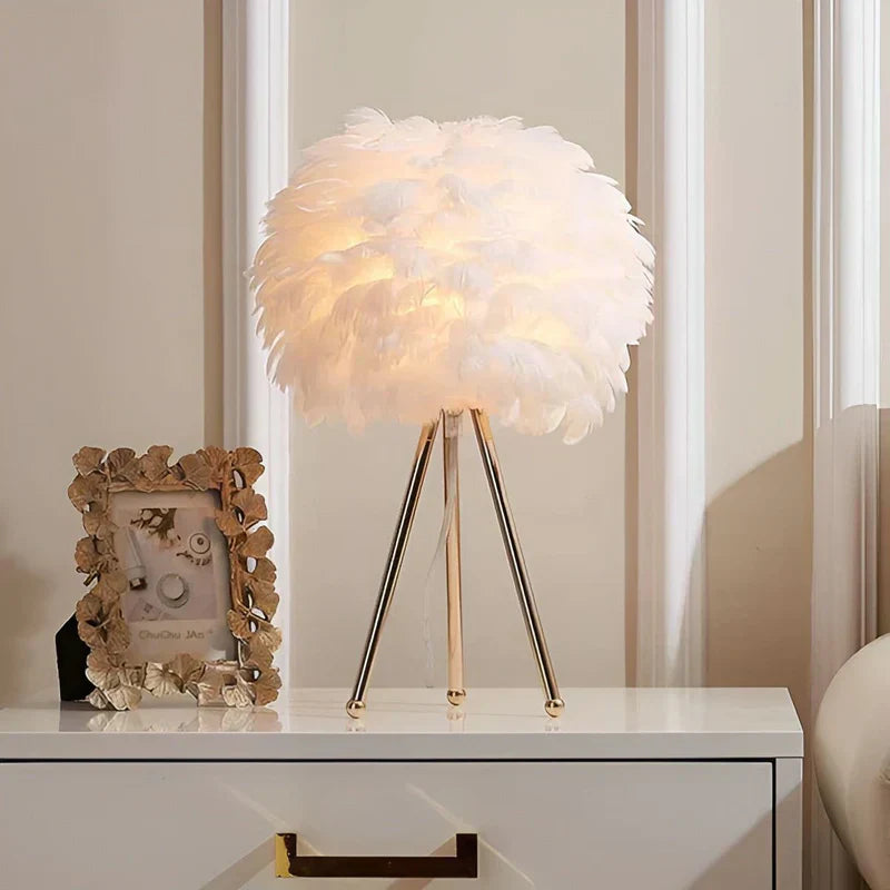 FeatherLuxe - Lampe en Plumes Douce Brillance