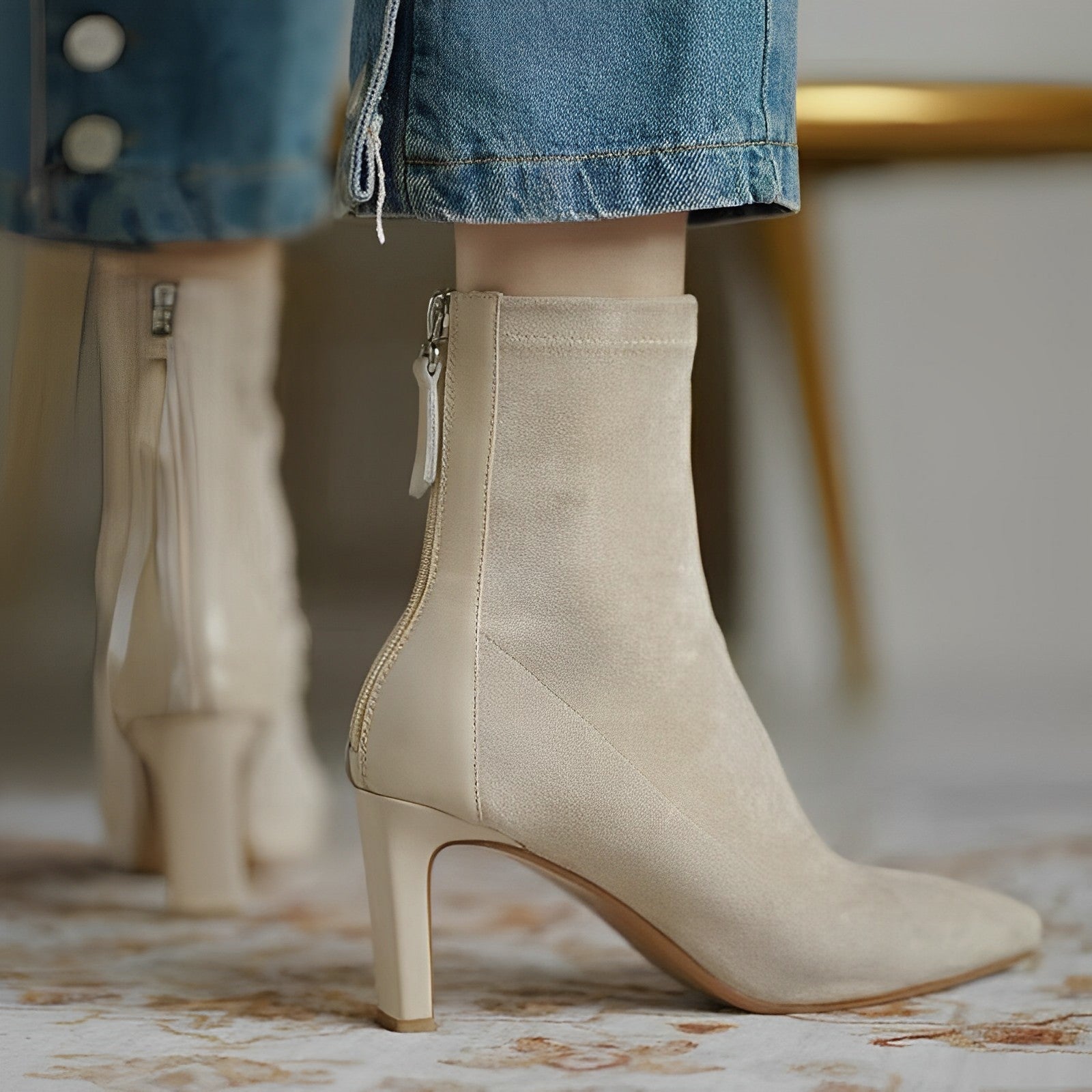 Bottines Freja Élégantes à Talon Haut et Fermeture Éclair