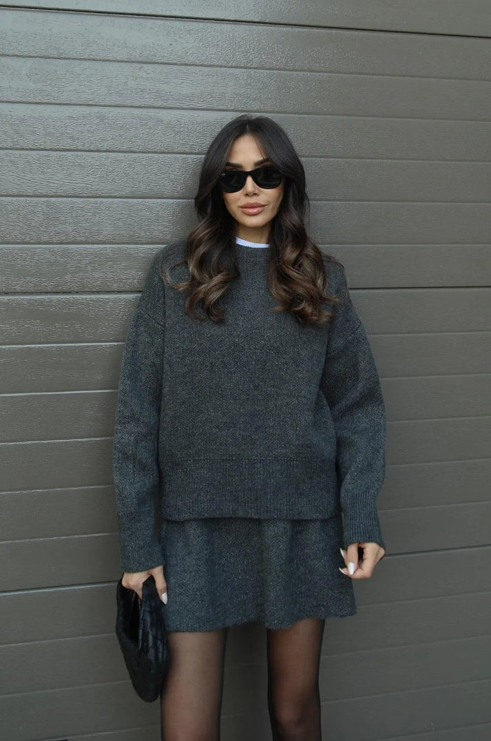 Ensemble de pull tricoté Celeste et jupe courte