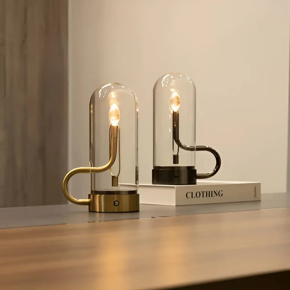 LumiGlow - Lampe de table LED ajustable pour une atmosphère conviviale