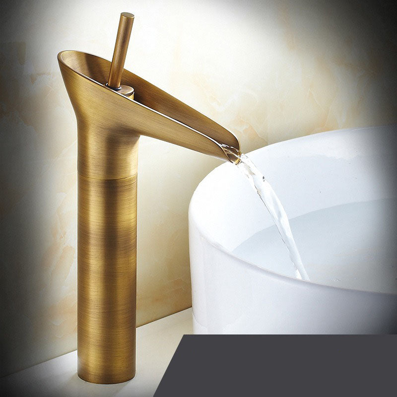 AquaCascade - Robinet de lavabo cascade