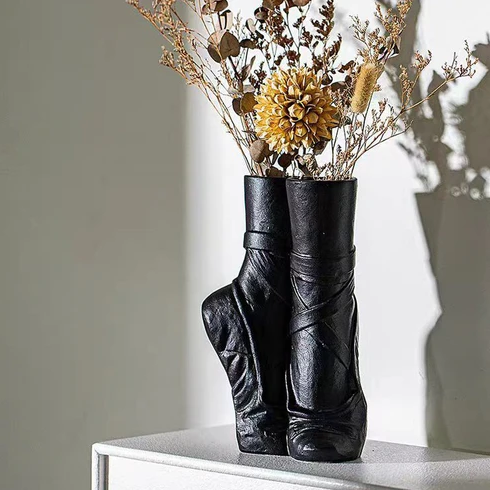 Vase à fleurs en céramique inspirée du ballet élégant