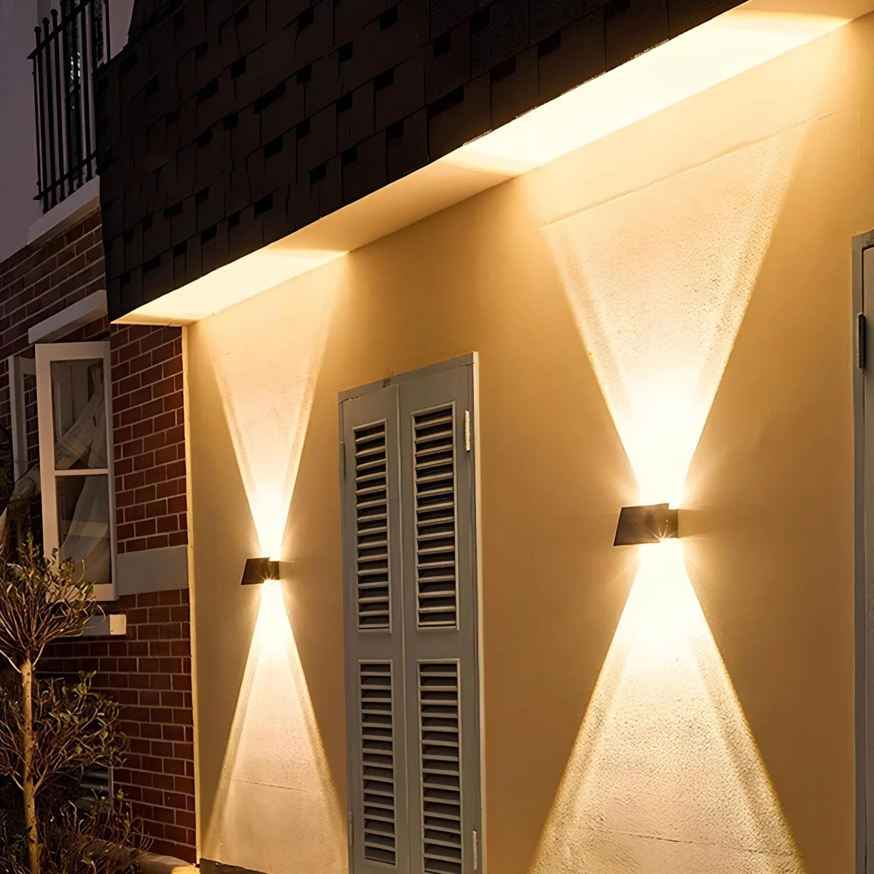 SolarGlow Applique Solaire Élégante – Éclairage Extérieur Stylé et Économique en Énergie