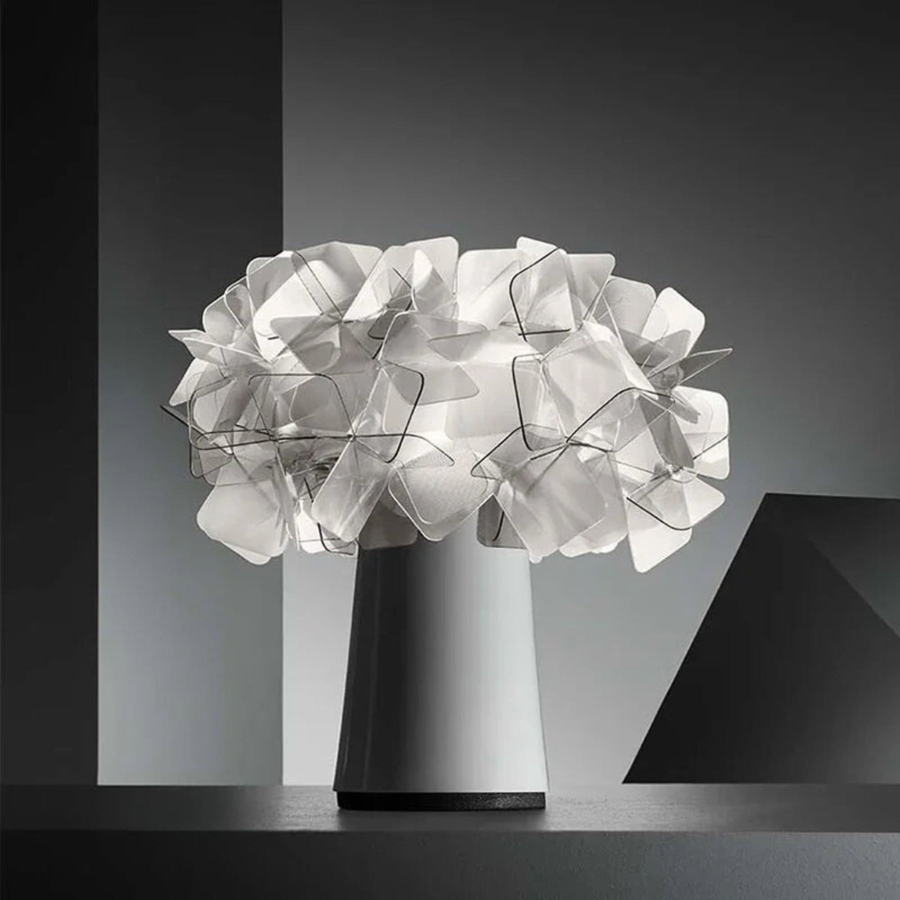 LumaTouch - Élégante lampe de bureau LED