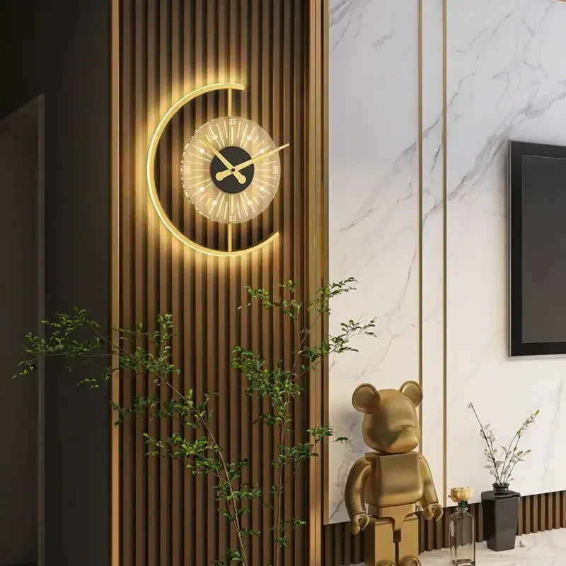 LunaTime - Horloge murale moderne en croissant avec lumière douce