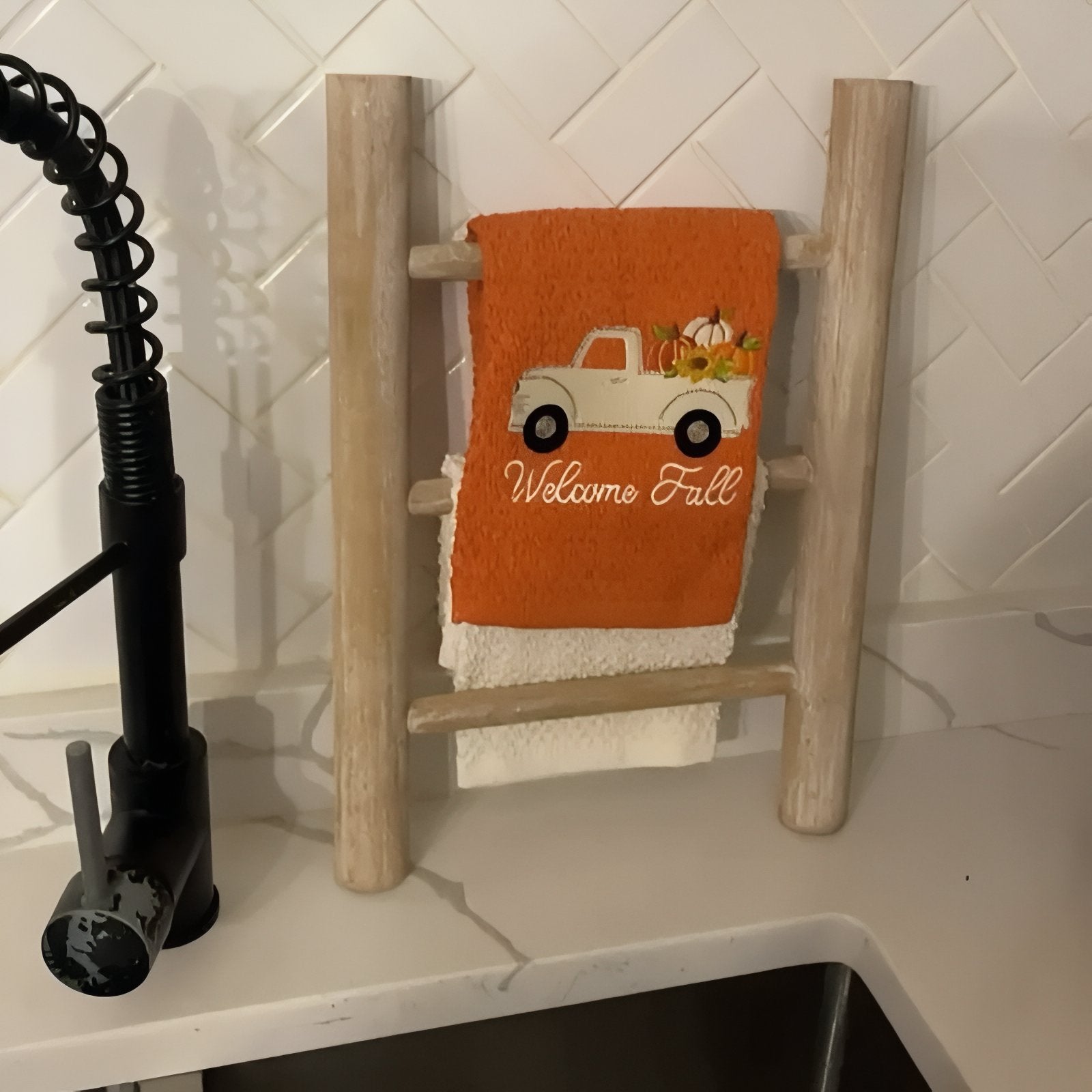 Échelle à serviettes en bois TræLina
