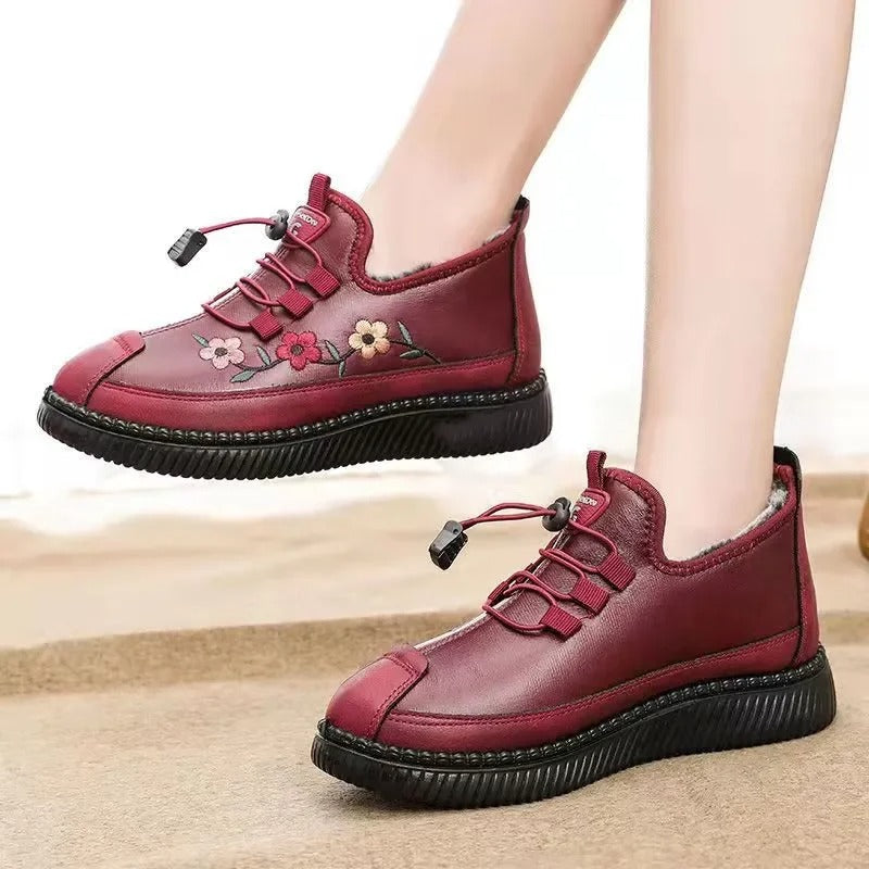 Victoria - Chaussures élégantes à enfiler brodées