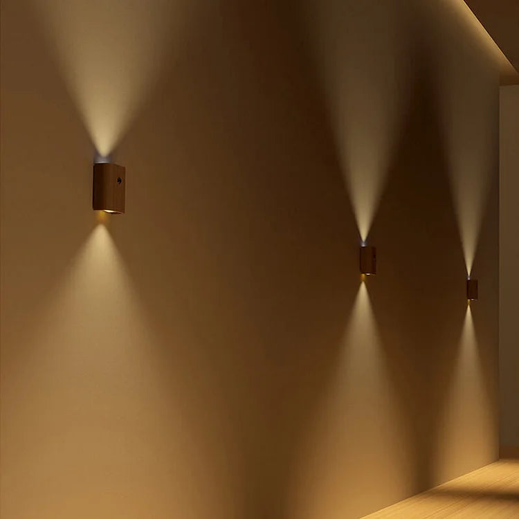 LumaSense - Applique murale en bois avec capteur magnétique