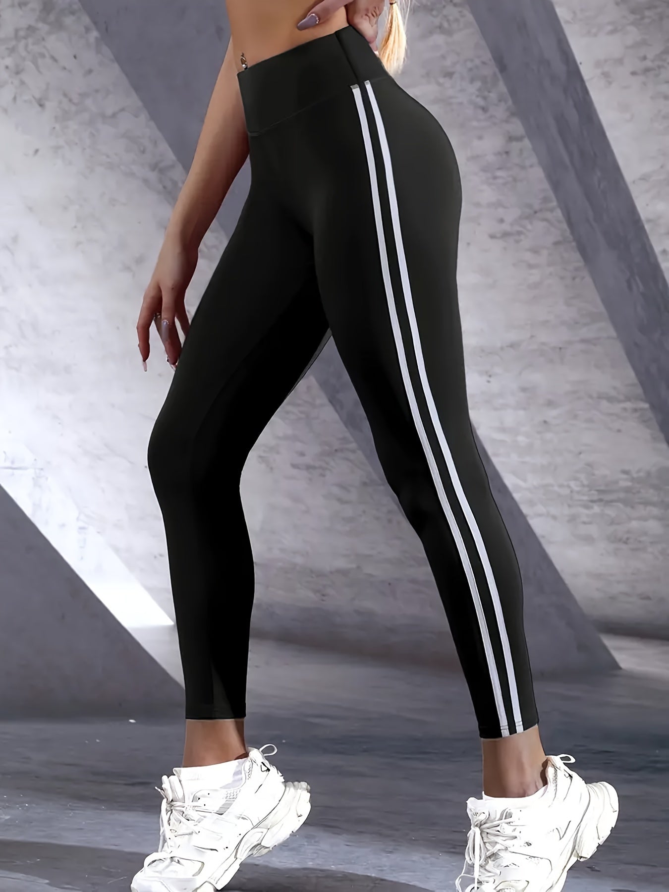 Ivy | Pantalons de yoga taille haute slim fit avec bande latérale sportive
