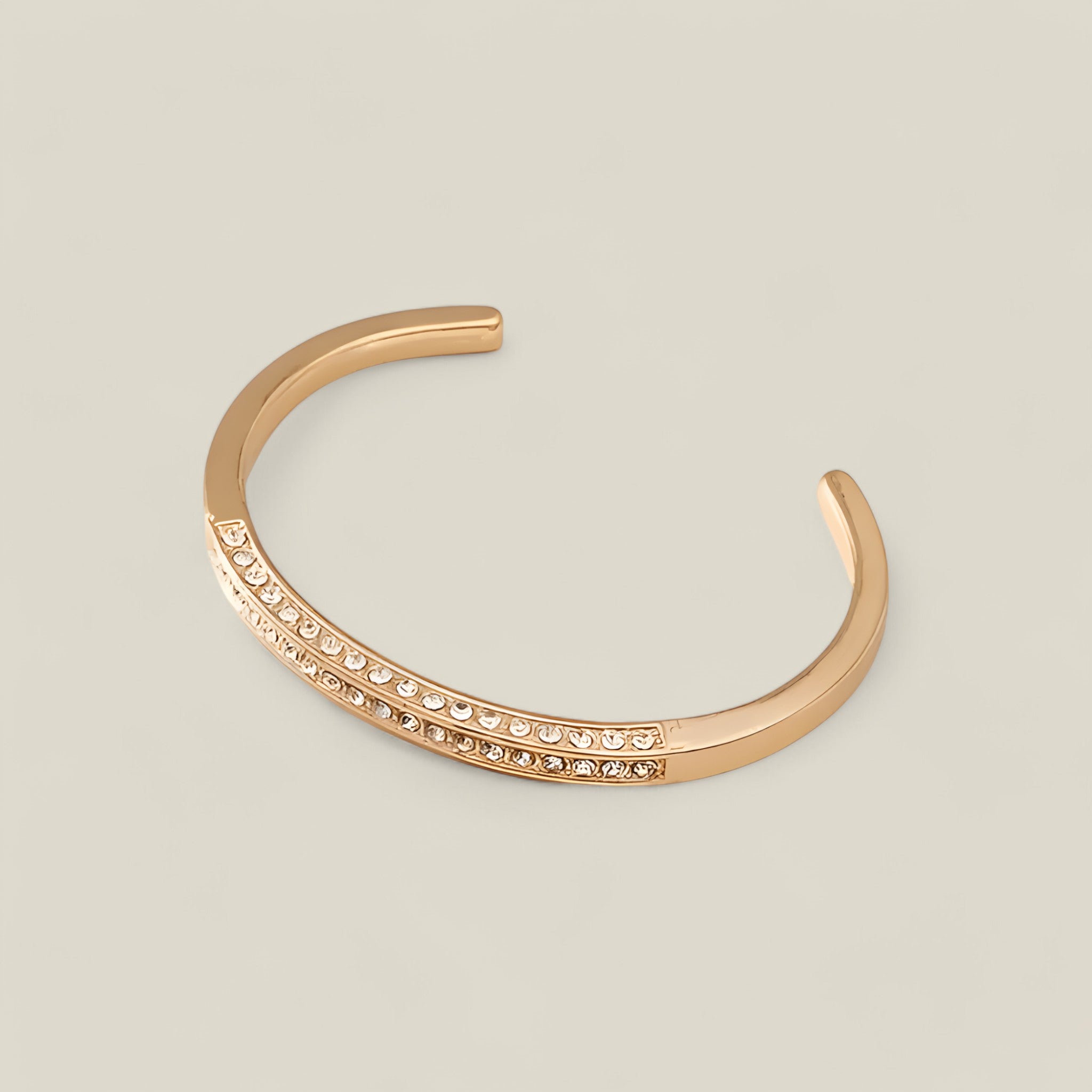 Sierra - Bracelet minimaliste à motif tribal plaqué or