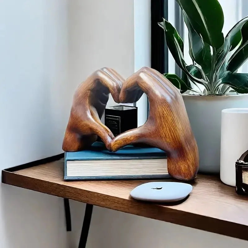 HeartGlow - Figurine décorative en forme de cœur au design élégant