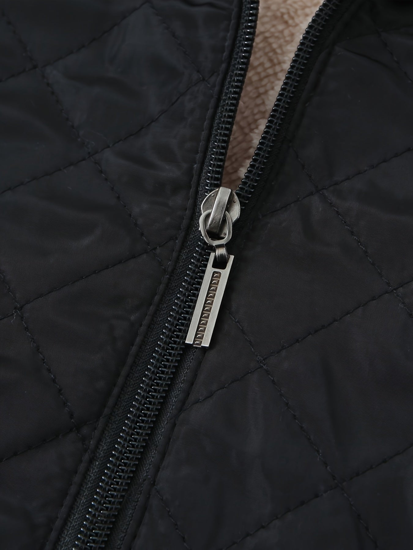Manteau Matilda à capuche en fourrure doublée