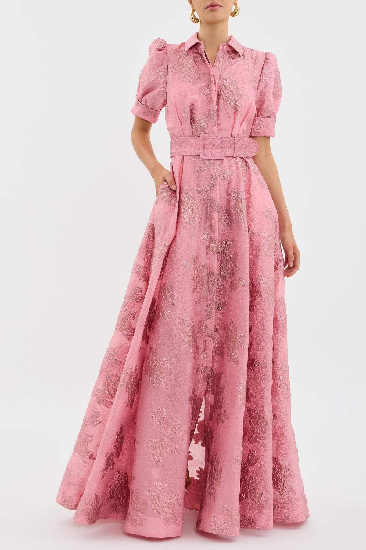 Robe Longue avec Manches Bouffantes et Ceinture à Nouer – Style Élégant et Raffiné