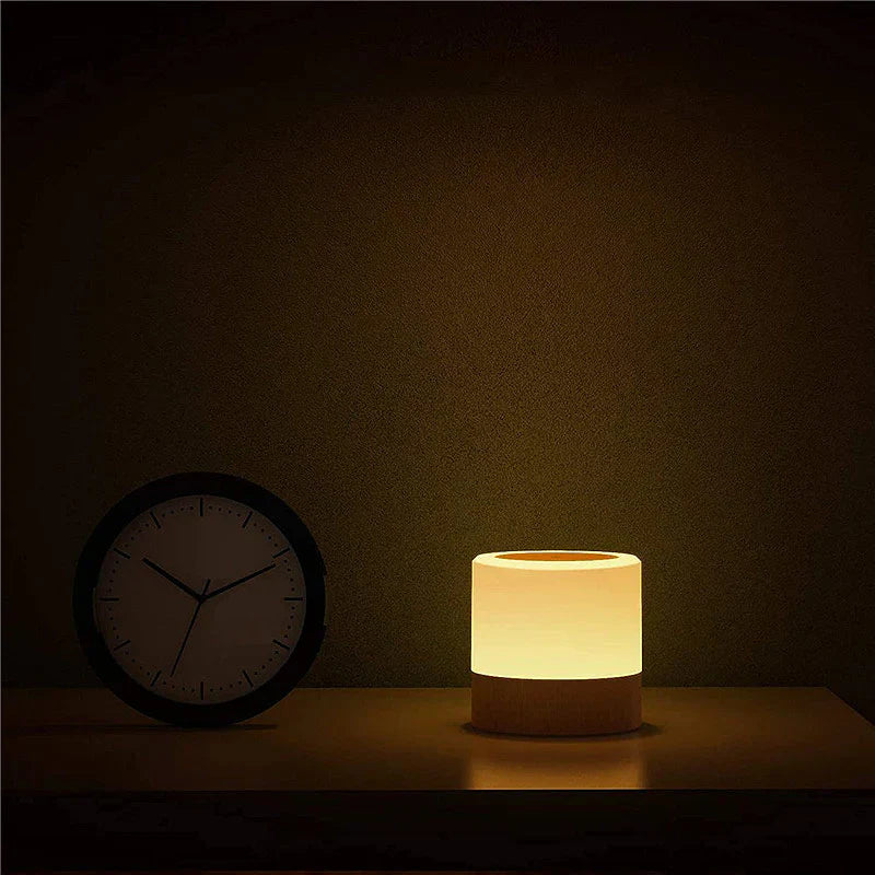 Lampe de Chevet Glow en Bois - Élégance Naturelle avec Éclairage Réglable