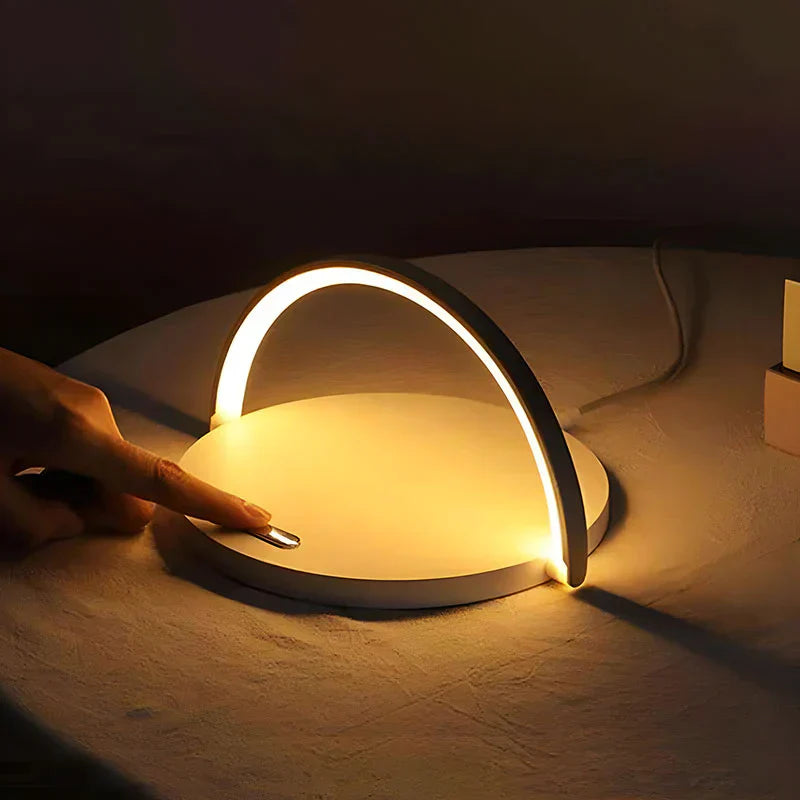 Lampe de table tactile LuminArc