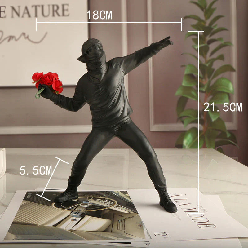 BloomThrower - Statue Moderne de Lanceur de Fleurs