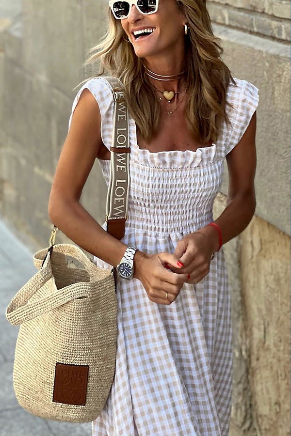 Amelia - Robe longue smockée à carreaux vichy