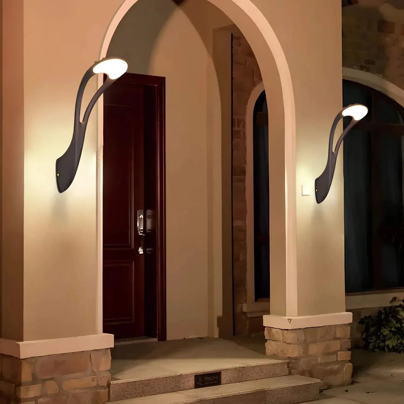 LuxeSphere – Applique murale extérieure élégante