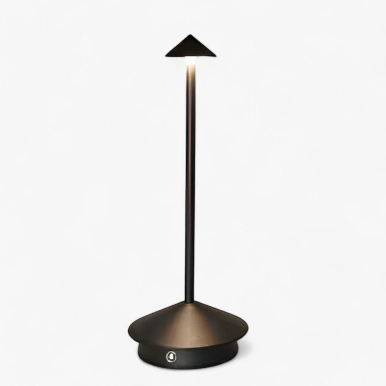 SlenderLight - Lampe de table rechargeable à abat-jour conique moderne