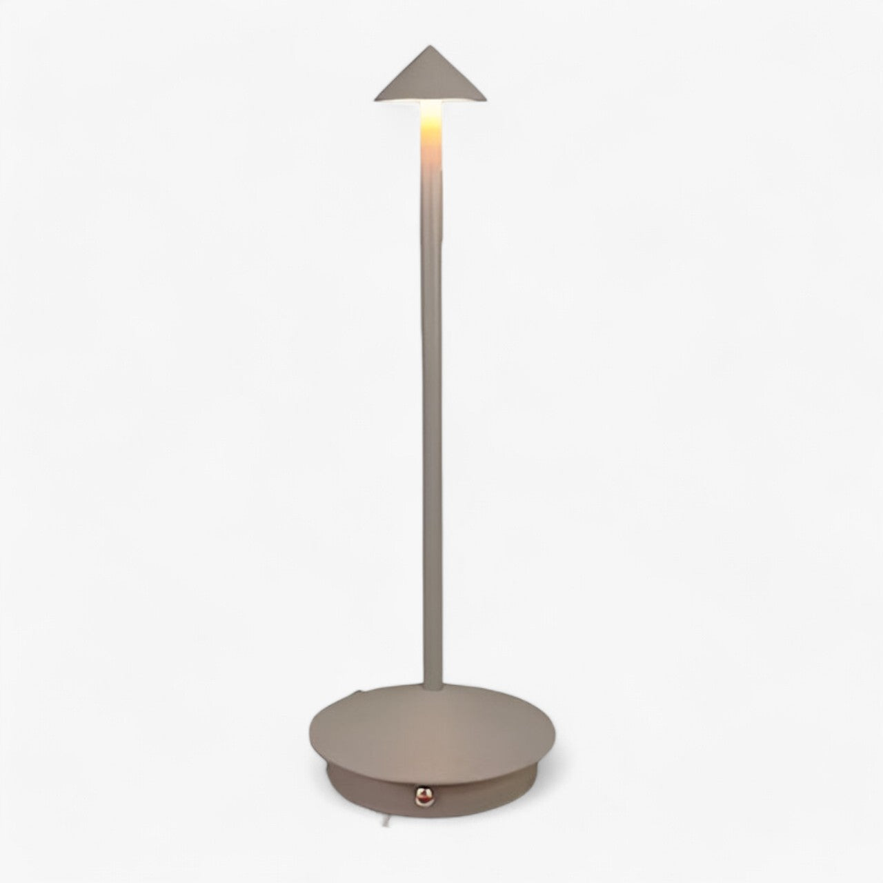 SlenderLight - Lampe de table rechargeable à abat-jour conique moderne