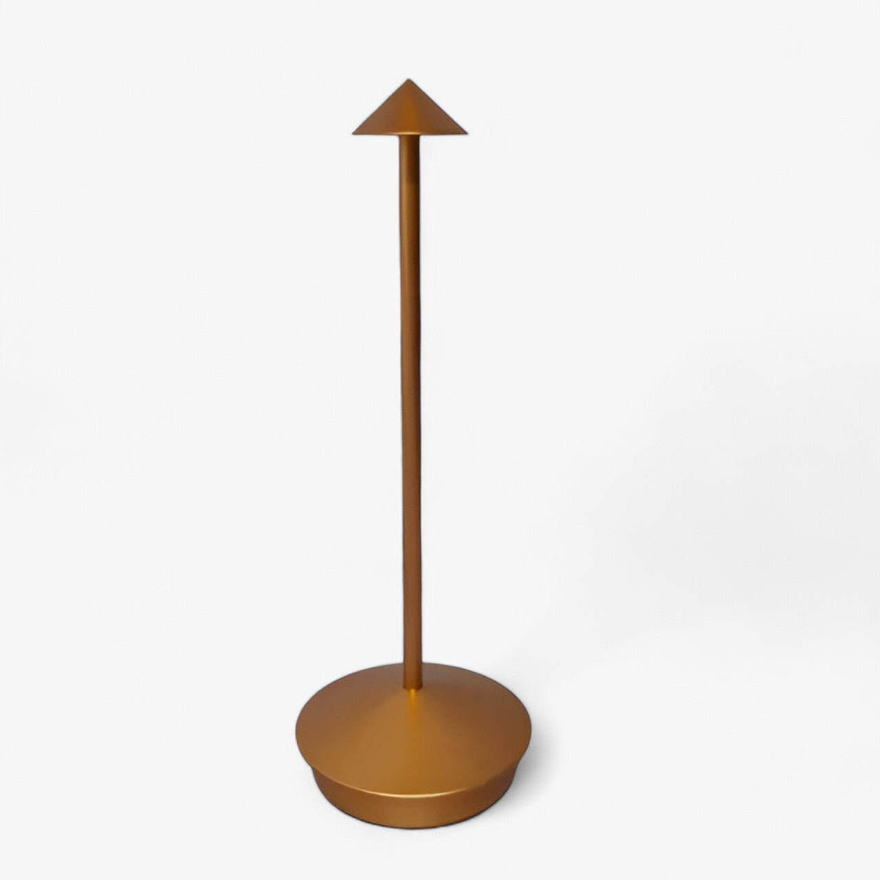 SlenderLight - Lampe de table rechargeable à abat-jour conique moderne