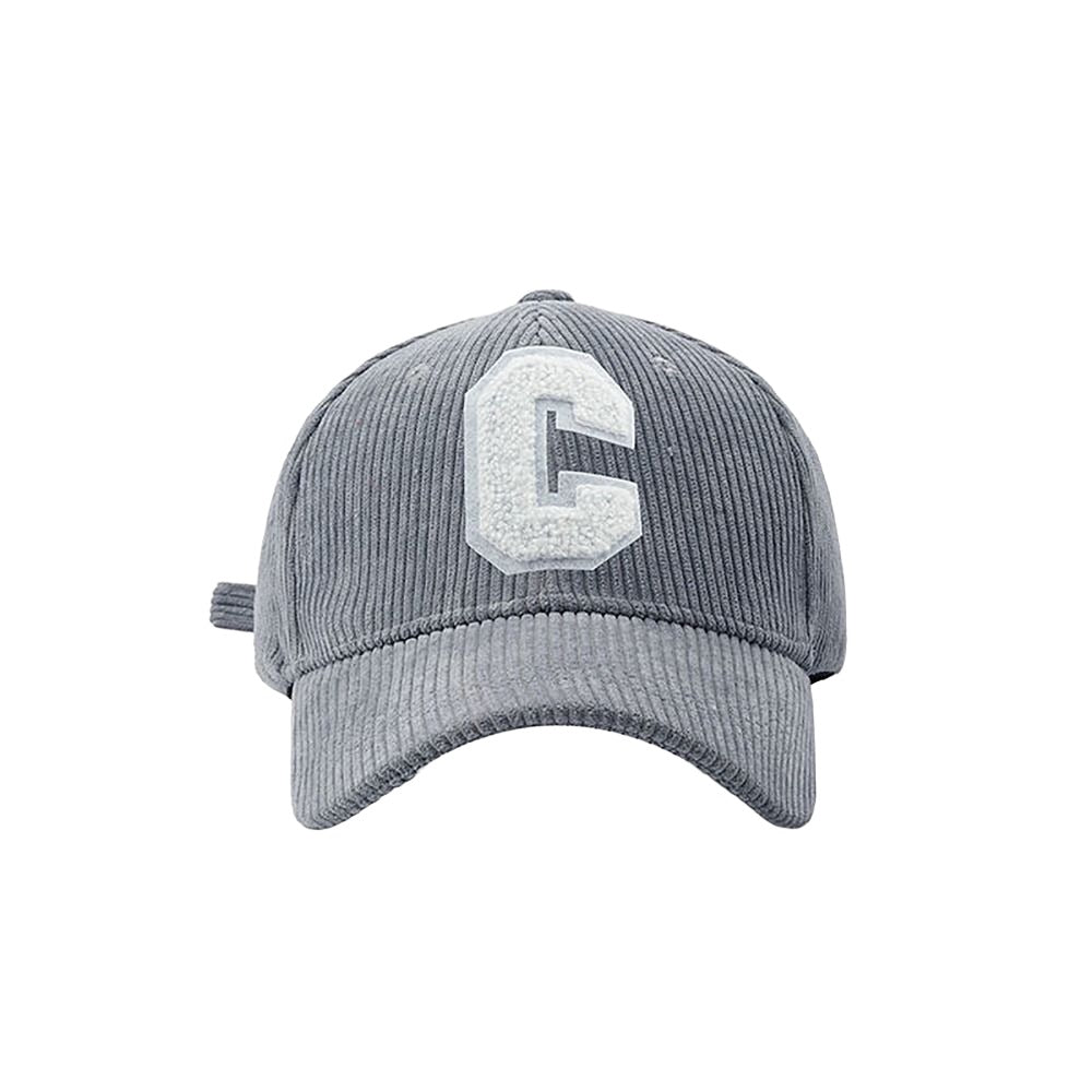 Casquette Classique avec un Design en "C