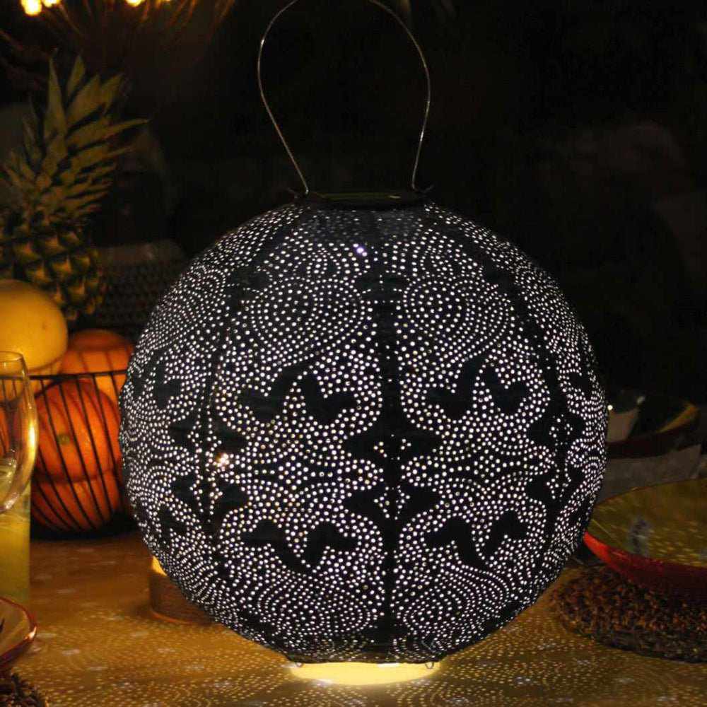 MosaicLume - Lampe Sphère Ornée au Design Découpé Complexe